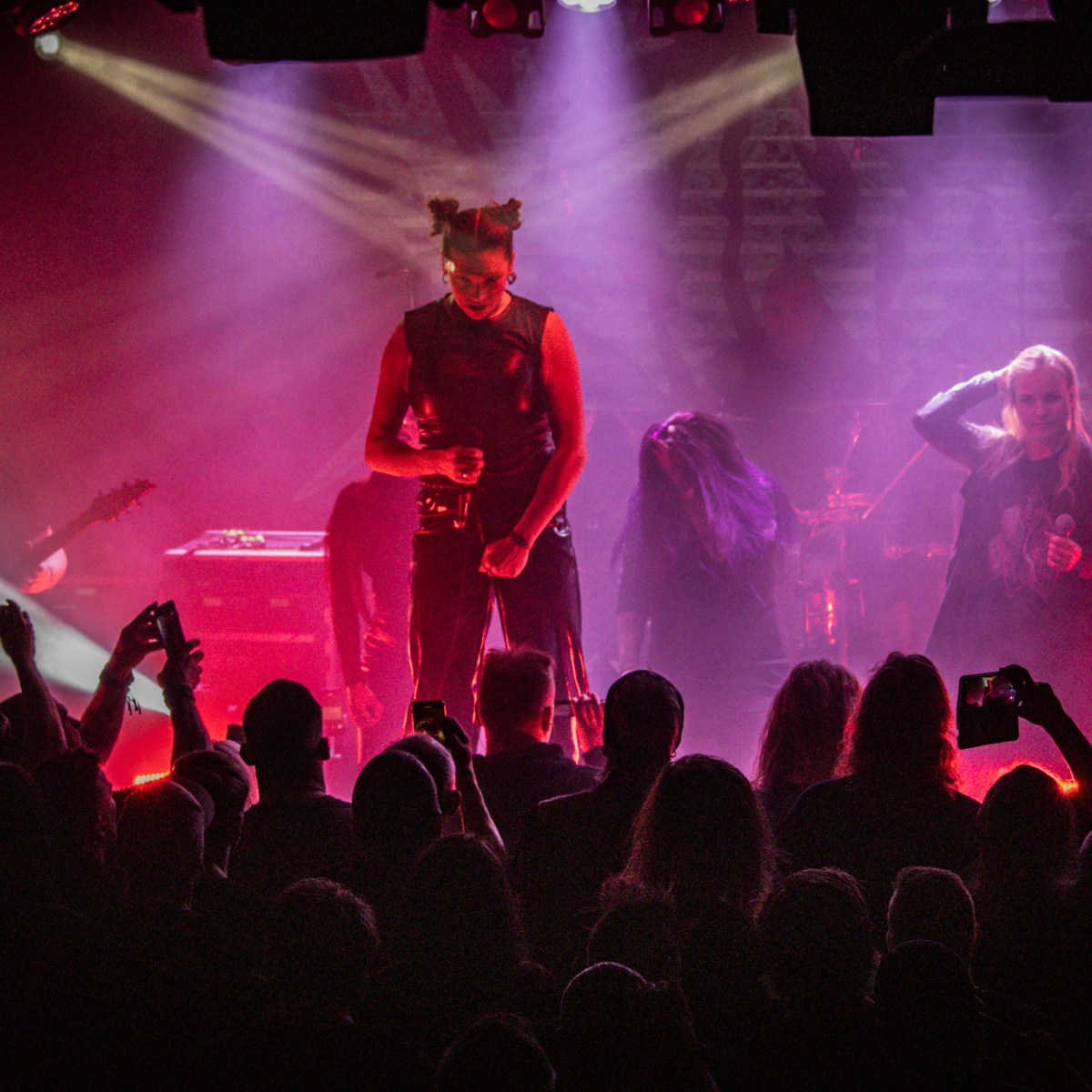 Ikinä abarrota On the Rocks y presenta Valkyria con potencia&nbsp;arrolladora